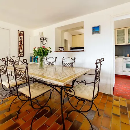 Spacious Semidetached House With Garden & Terrace * Grimaud