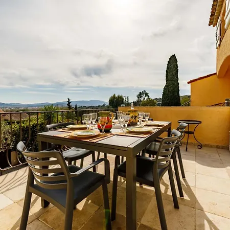 Spacious Semidetached House With Garden & Terrace *