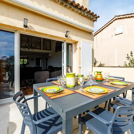 Spacious Semidetached House With Garden & Terrace Holiday home Grimaud