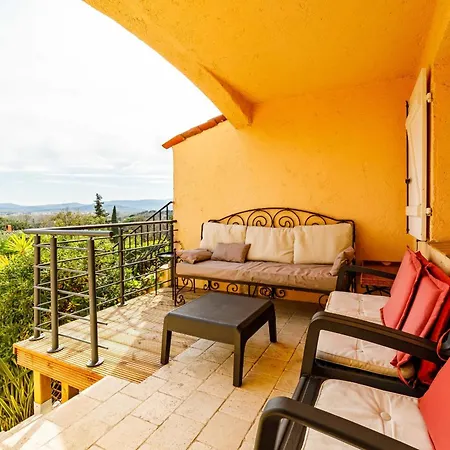 Holiday home Spacious Semidetached House With Garden & Terrace