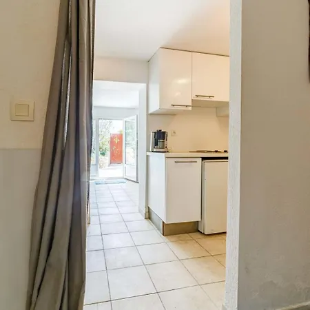 Spacious Semidetached House With Garden & Terrace Ferienhaus