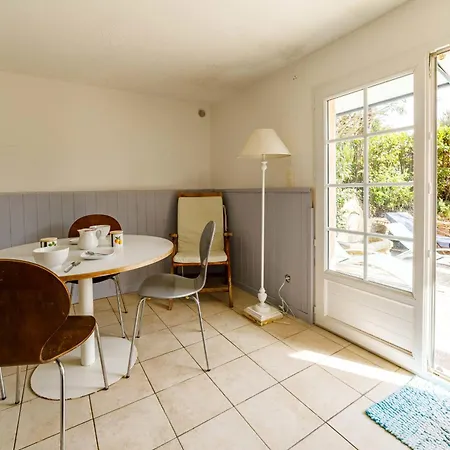 Spacious Semidetached House With Garden & Terrace *