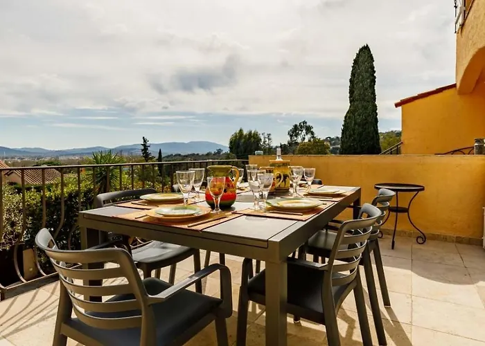 Spacious Semidetached House With Garden & Terrace *