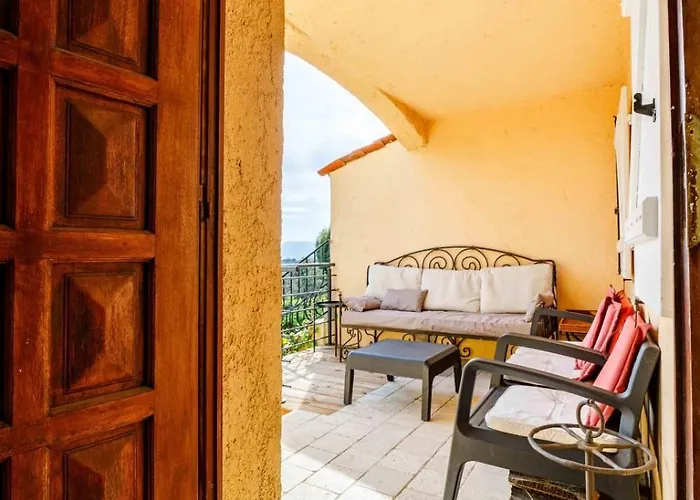 Nyaraló Spacious Semidetached House With Garden & Terrace Grimaud